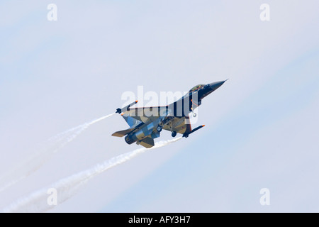 General Dynamics F-16AM Fighting Falcon Royal Netherlands Air Force Volkel Fairford Air Show 2006 Foto Stock