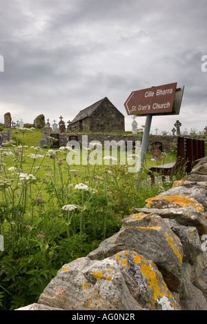 Le rovine di una chiesa del XII secolo di Cille Bharra sulla barra, Ebridi Esterne, Scozia Foto Stock