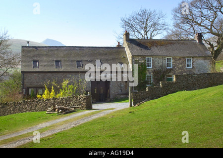 Casa per le vacanze in affitto in posizione remota lussuoso agriturismo alta ai piedi delle colline di Brecon Beacons Powys Wales UK Foto Stock