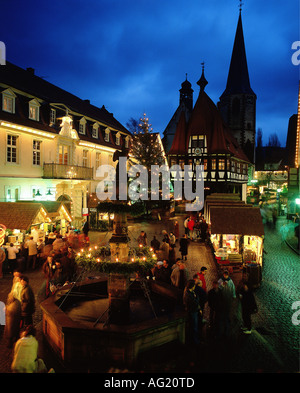 Natale Mercatini di Natale, la cittadina di Michelstadt, vista sul mercato di natale, nightshot, trading, equo, mercatini di natale, Germania Foto Stock