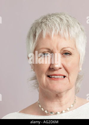 Donna di mezza età, close-up Foto Stock