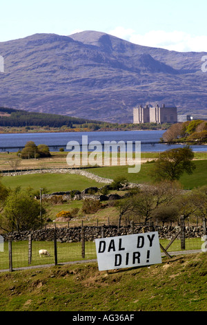 Dal Dy Dir tenere la vostra campagna di massa contro le seconde case e proprietà di elevata prezzi in Gwynedd North Wales UK Foto Stock