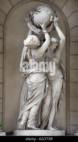 Statua al Musée national de la Légion d'honneur et des ordres de chevalerie, Hôtel de Salm, Parigi, Francia Foto Stock