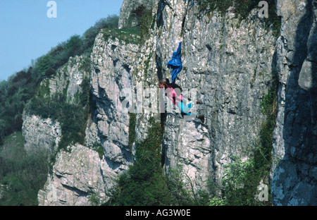 Credito foto DOUG BLANE Dr gravità BASE 229 BASE Jumping Cheddar Gorge Anon Gran Bretagna 50 Cal Accademia di base Foto Stock