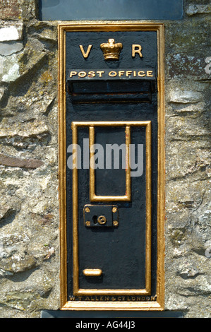 Antique post box in Galles. Foto Stock