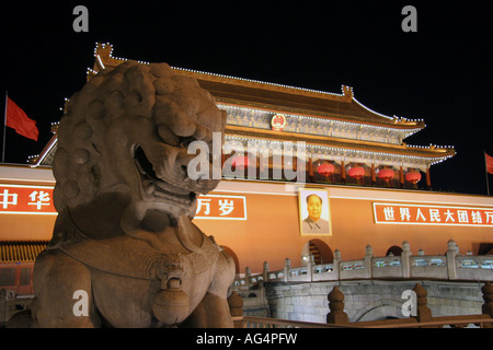 La Città Proibita di notte a Beijing in Cina Foto Stock