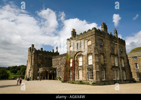 Regno Unito Yorkshire Nidderdale Ripley Castle casa ancestrale alla famiglia Ingilby Foto Stock