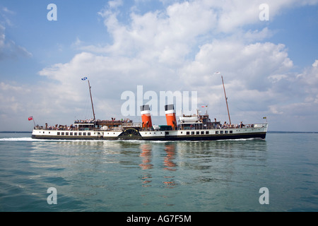 Waverly Battello a vapore è l'ultimo ocean andando battello a vapore visto nel Solent off il IOW Foto Stock