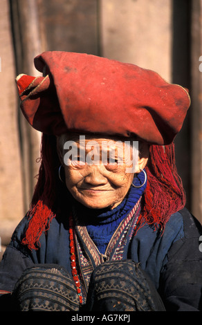 Il Vietnam Sapa vecchia donna di Red Dao hilltribe Foto Stock