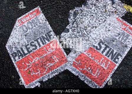 Arrestare l'Assalto sul Libano Londra 22 Luglio 2006 oltre 7 000 persone si sono unite a una strada protesta contro Israele s attacchi sul Libano Foto Stock