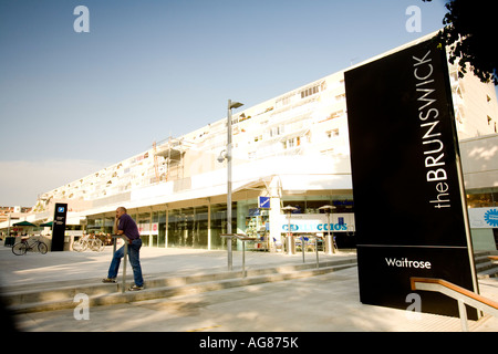 Il recentemente ristrutturato brunswick shopping centre in Bloomsbury, Londra Foto Stock