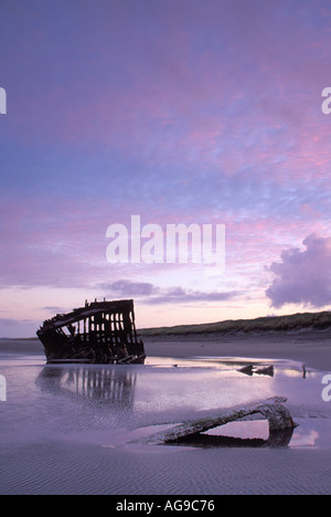 Relitto di Peter Iredale scatafascio 1906 Fort Stevens del parco statale Oregon Foto Stock