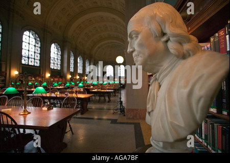 Busto di Benjamin Franklin in Bates Hall sala lettura in Boston Public Library a Copley Square Boston MA Foto Stock