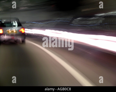 La curva nel tunnel di Rotherithe blur Londra Inghilterra REGNO UNITO Foto Stock