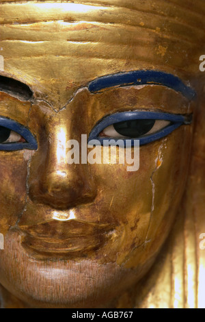 Yuya morte maschera al Museo del Cairo in Egitto Foto Stock