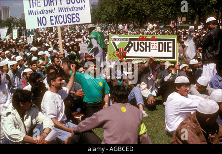 Anti Salmon Rushdie dimostrazione in Hyde Park. Foto Stock