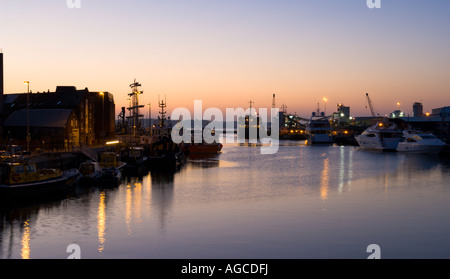 Poole Quay all'alba Foto Stock