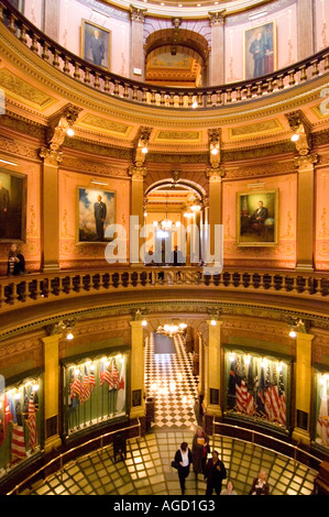 Interno della rotunda nel Michigan State Capitol Building Foto Stock