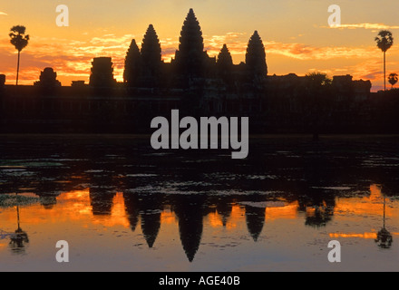 Angkor Wat all'alba Foto Stock