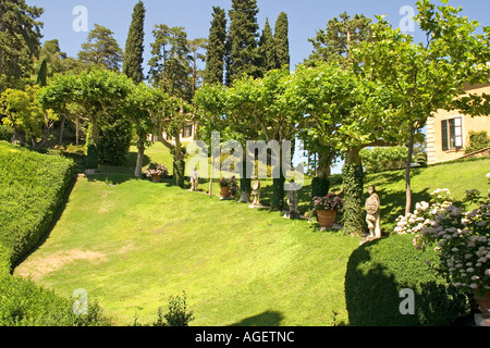Statue del giardino della settecentesca Villa del Balbianello Lenno Lago di Como Lombardia Italia Foto Stock