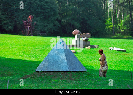 Monumento del centro di Europa da G. Karosas in Europos Eskimo, Vilnius, Lituania Foto Stock