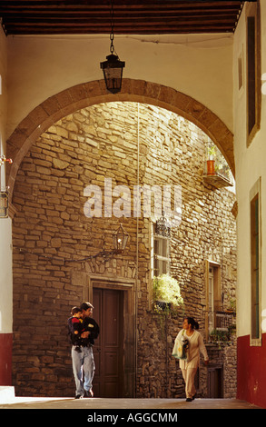 Passaggio nei pressi di Plaza de la Paz a Guanajuato, Messico Foto Stock