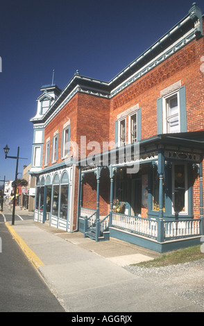 La pittoresca architettura della storica Eastern Townships (l'Estrie) in Quebec,Canada è molto ammirato e fotografato Foto Stock