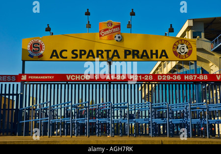 Porte di AC Sparta Praha stadium nel quartiere di Letna nel centro di Praga Repubblica Ceca Foto Stock