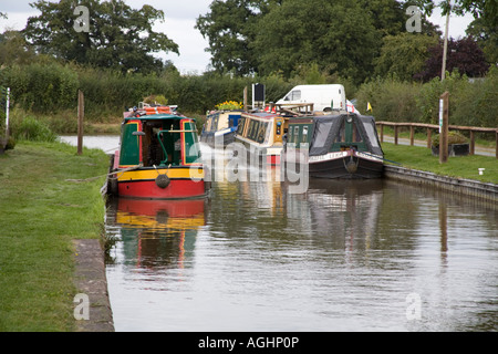 Abbassare FRANKTON SHROPSHIRE REGNO UNITO Settembre Narrowboats ormeggiato sul canale di Montgomery Foto Stock