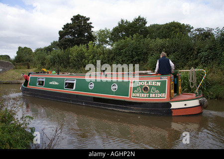 Abbassare FRANKTON SHROPSHIRE REGNO UNITO settembre un narrowboat sul ramo di Llangollen del Shropshire Union Canal Foto Stock