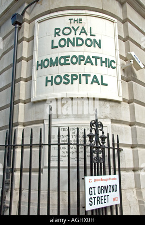 Il Royal London Homoeopathic Hospital ora Royal Hospital di Londra per la medicina integrata Gt Ormond Street England Regno Unito Foto Stock