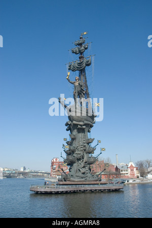 L'enorme statua di Pietro il Grande a Mosca Russia Foto Stock