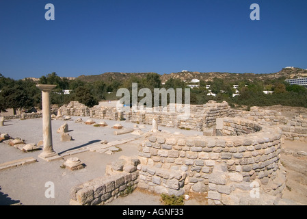 Dh Agois Stefanos Kamari Bay Grecia KOS St Stephens rovine della chiesa Foto Stock