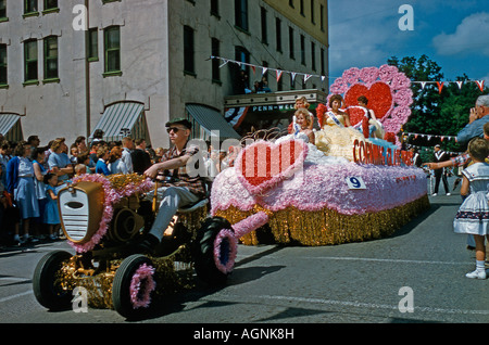 Sfilata galleggiante di Corning Glass Works Williamsport PA 1960 Foto Stock