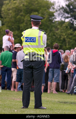 Poliziotto di pattuglia Pipefest 2005 Edinburgh Scotland Regno Unito Foto Stock