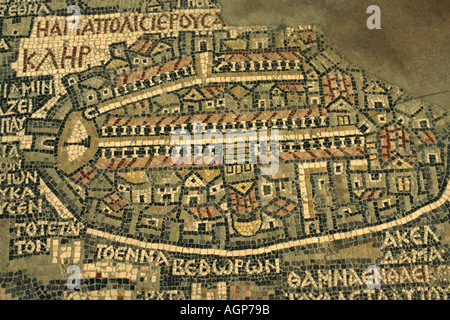 Dettaglio mappa mosaico di Gerusalemme nella chiesa di San Giorgio a Madaba in Giordania Foto Stock