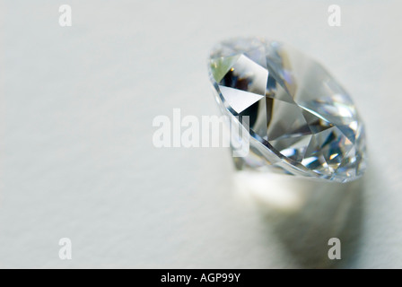 Taglio rotondo Diamante (lab-creato cubic zirconia) Foto Stock