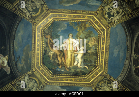 Italia Roma il soffitto dipinto in una galleria a musei vaticani Foto Stock
