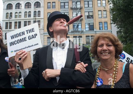 Gli oppositori del Presidente George Bush rally in New York Foto Stock