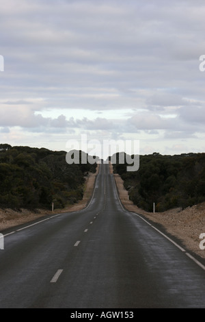 Strada vuota Kangaroo Island in Australia Foto Stock