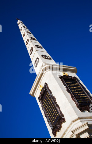 Monumento a Torrijos obelisco in Plaza de la Merced Malaga Spagna Foto Stock