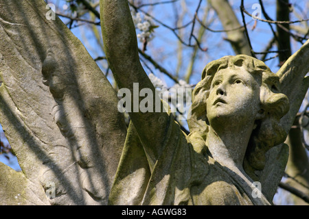 Il cimitero di Highgate Londra cherubino polena Foto Stock