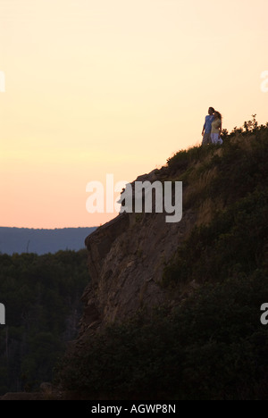 Matura in amore è situato su una scogliera che si affaccia su un capo imbestialire New Brunswick Foto Stock