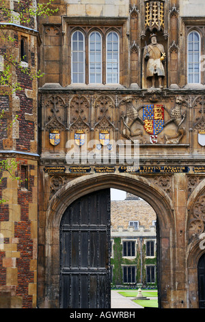 La grande Porta del Trinity College di Cambridge Regno Unito Foto Stock