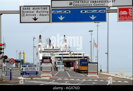 Quistreham Francia del nord Europa UE al porto dei traghetti Foto Stock