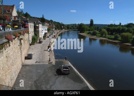 Fiume Vezere a Le Bugue Dordogne Francia Foto Stock