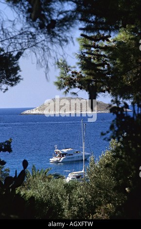 Kroatien Hvar Ancurbucht auf der Suedseite der ACI marina Palmizana auf der Insel Sv Klement gegenueber von Hvar Croazia Foto Stock