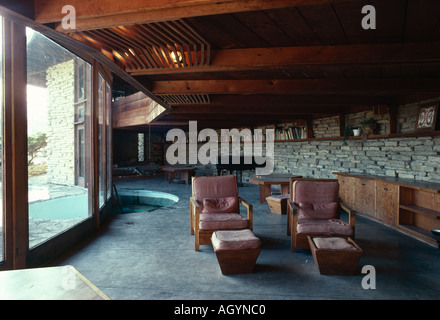 Herbert Jacobs House II, 7033 vecchia strada di Sauk, Middleton, Wisconsin, 1943. Area soggiorno. Architetto: Frank Lloyd Wright Foto Stock