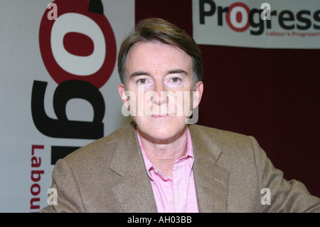 Peter Mandelson la manodopera MP per Hartlepool ritratto conferenza del lavoro Bournemouth Inghilterra Ott 2003 Foto Stock