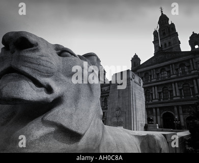Scozia Glasgow George Square e City Chambers Foto Stock